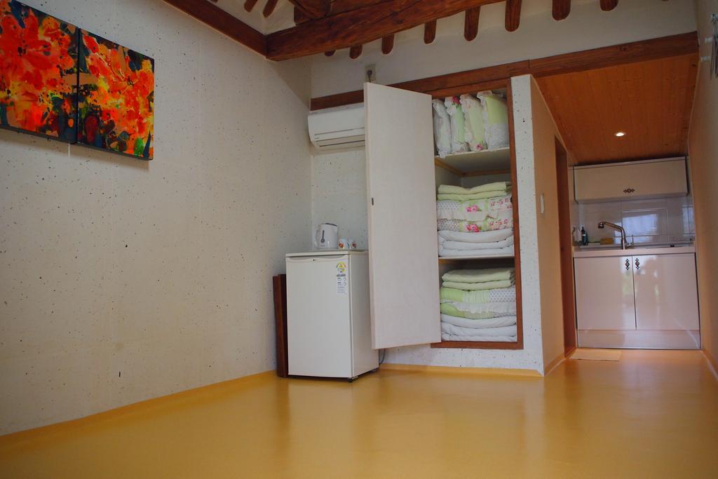 Floral Space Hanok Guesthouse Gyeongju Luaran gambar