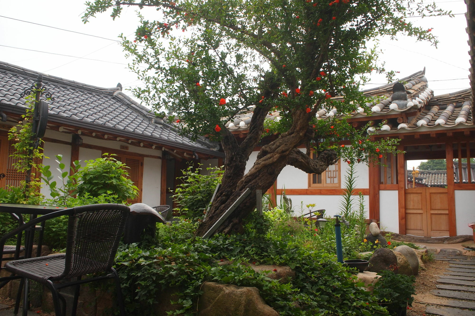 Floral Space Hanok Guesthouse Gyeongju Luaran gambar